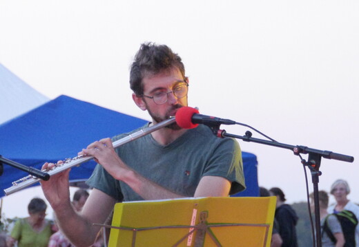 Spectacle